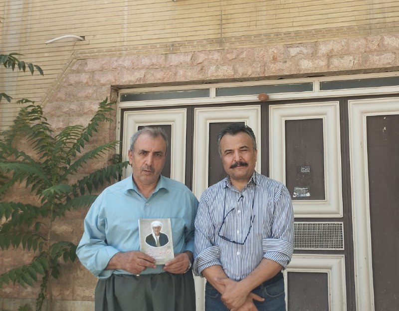 کانال دکتر جلال جلالی زاده: ئارۆ دیوانو شێعرەکانۆ مامۆسا عبدالرحمن کیانی پێشکەشو دۆکتر جەلال جەلالیزادەی کریا.پەنەوازش بەواتەین کە مامۆستا کیانی چەن