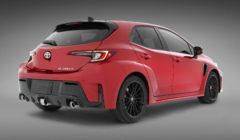 В США дебютировала обновленная Toyota GR Corolla 3
