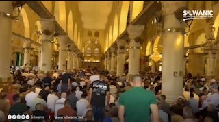 المسجد الأقصى يستقبل المصلين لخطبة الجمعة