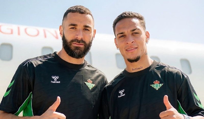 Fotbalł: 📰 روزنامه گل: ⚽️ رئال بتیس به دنبال بازگردوندن کریم بنزما به لالیگا هست؛ اگه بنزما قراردادش با الهلال رو فسخ کنه و آزاد 