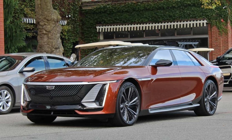 Cadillac показал, как нужно поднимать цены на авто...