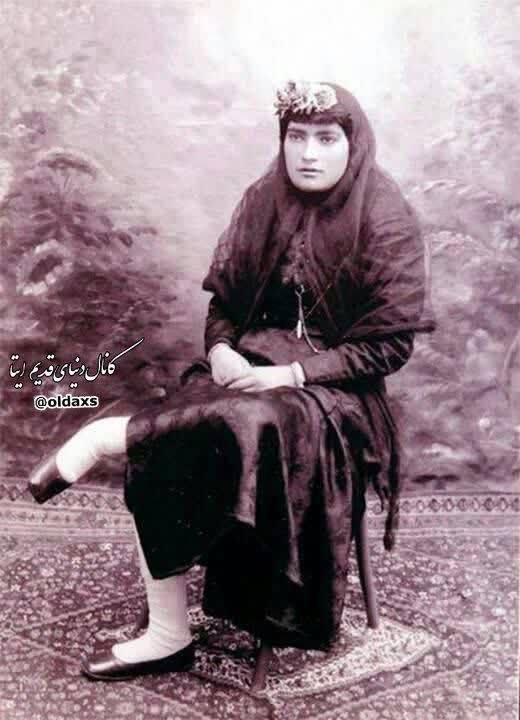 سیروان پرس: -نخستین روزنامه نگار زن ایرانی!مریم عمید مُلَقَب به مُزَین سلطنه، دُخترِ پزشکِ قُشونِ ناصرالدین شاه، را اولین روزنامه نگ