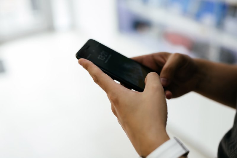 Билайн поддержит клиентов в районах, затронутых наводнением в Дагестане и соседних регионах. Абонентам, которые не могут своевременно пополнить счет и  фото