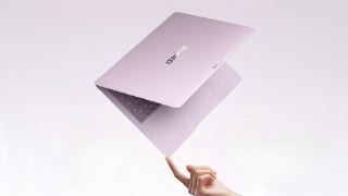 Huawei выпустила ноутбук Matebook Pro S весом 798 граммРекордные габариты достигнуты благодаря лёгкому сплаву из магния и лития. Заявлено время работы до 18 часов. Ещё новинка может похвастаться сенсорной OLED-матрицей на 14,2" c аналогом Privacy Display.Е