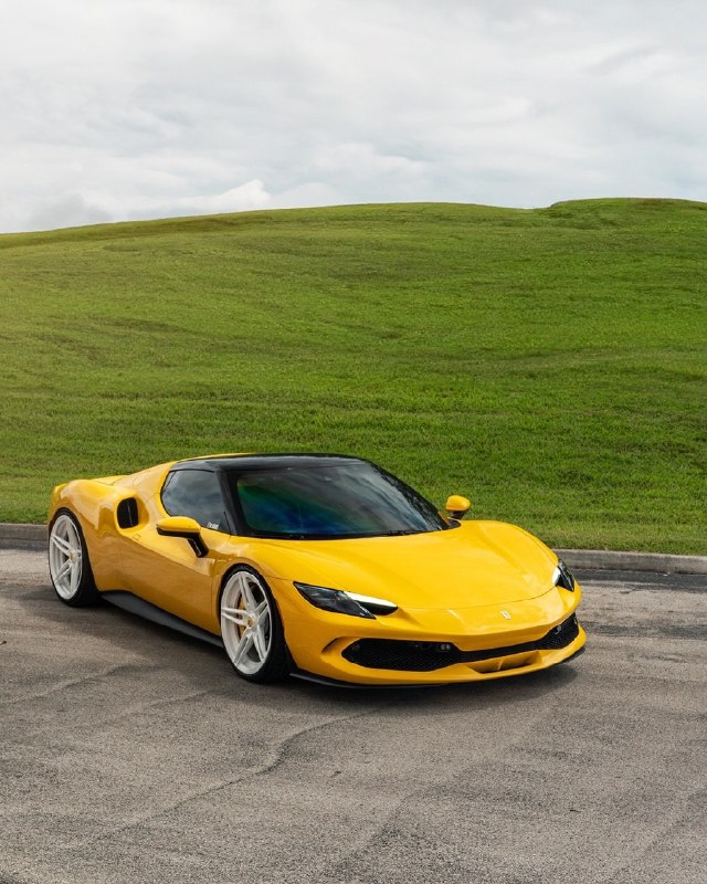 Ferrari 296 GTB 2