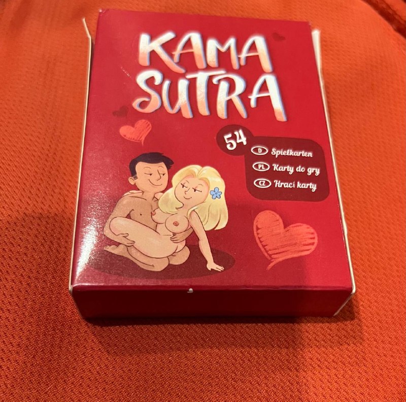 Продаются аксессуары для взрослых и прикольные карты с идеями и позициями. Подойдёт для разнообразия