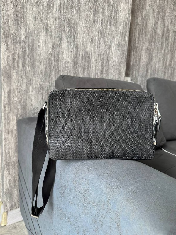 Продам сумку Lacoste