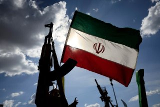Иран закрыл Ормузский пролив, обвинив США в нарушении перемирияТегеран заявил о закрытии Ормузского пролива для судоходства, обвинив США в нарушении условий меморандума о прекращении войны. Об этом пишут Mehr и Fars.«В случае продолжения агрессии будут пре