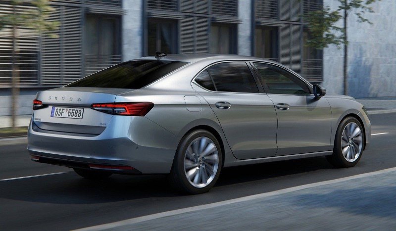 Представлена новая Skoda Superb 2