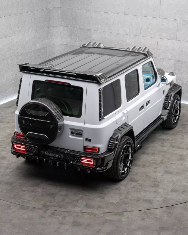 В Mansory показали Гелик с дверями, как у Rolls-Royce — и под капотом у него теперь аж 820 сил. 4