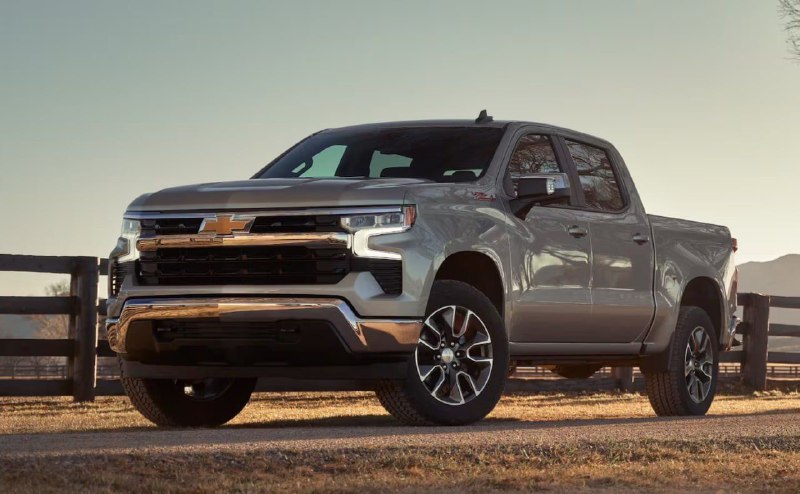 GM готовит новое поколение пикапов Silverado и Sie...