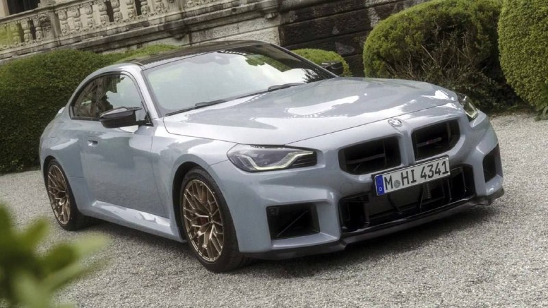 BMW анонсировала новую M2 CS — «заряженное» купе получило спойлер в виде утиного хвоста.