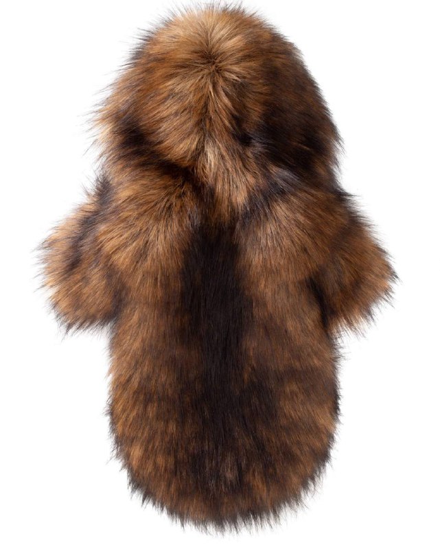 Решила собрать для вас ссылки на новогодние подарки, которые у меня уже есть, а вам могут быть актуальны 1. Шуба для собаки Pet Object (Мартин не любит одежду, но родительская китайская хохлатая будет в восторге, поэтому передарю)2. Постельное белье Delo, самое крутое, что все продается отдельно и можно взять 2 пододеяльника.  У нас есть и розовое, и бежевое. Мои самые  любимые комплекты. Пододеяльник/ наволочки/простынь3. Пижама очень классная и приятная к телу. Носим, любим.4. Галстук  Walk of shame.5. Фартук от Glumkimberly6. Шпилька в волосы розы  Hairpinmt. Наконец у меня отросли волосы и можно сделать пучок с этой шпилькой из серебра.7. Скульптура Жажа 8. Бокалы Seletti (этот бренд покупала в цветном, этот сайт не проверен мной) 9. Ваза в форме сердцаРешила собрать для вас ссылки на новогодние подарки, которые у меня уже есть, а вам могут быть актуальны 1. Шуба для собаки Pet Object (Мартин не любит одежду, но родительская китайская хохлатая будет в восторге, поэтому передарю)2. Постельное белье Delo, самое крутое, что все продается отдельно и можно взять 2 пододеяльника.  У нас есть и розовое, и бежевое. Мои самые  любимые комплекты. Пододеяльник/ наволочки/простынь3. Пижама очень классная и приятная к телу. Носим, любим.4. Галстук  Walk of shame.5. Фартук от Glumkimberly6. Шпилька в волосы розы  Hairpinmt. Наконец у меня отросли волосы и можно сделать пучок с этой шпилькой из серебра.7. Скульптура Жажа 8. Бокалы Seletti (этот бренд покупала в цветном, этот сайт не проверен мной) 9. Ваза в форме сердца