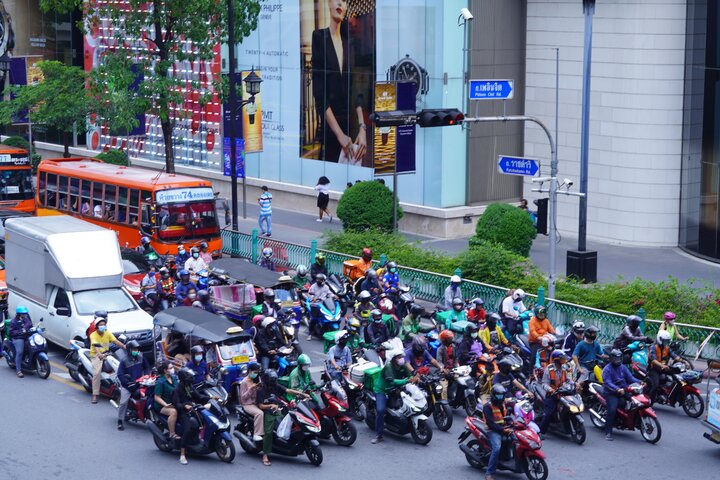 到泰國曼谷不要再用Grab搭車了，除非你錢很多(附交通大全）2022更新