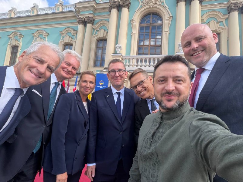 ❗️Ukraine and Norway signed a strategic Drone Deal on defense-technology cooperation, Zelensky announced at the Ukraine-NB8 summit in Kyiv.