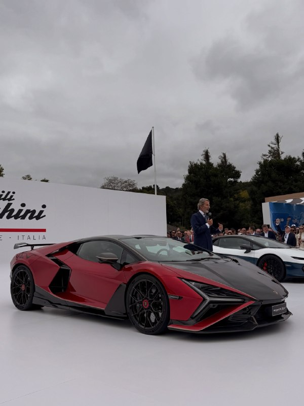 Super Cars: Lamborghini Revuelto SV😎👌V12 hybrid 1,065 CV1,425 Nm0 to 100 km/h in just 2.4 seconds0 to 200 km/h in 6.7 secondsTop spe