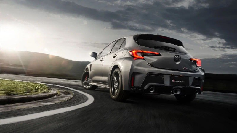 Toyota обновила GR Corolla для Японии 5