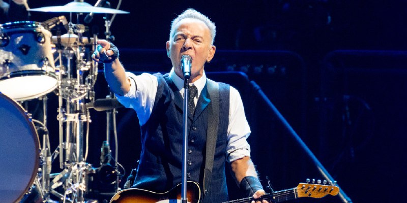 Trump lashes out at Bruce Springsteen after he called president ‘treasonous’