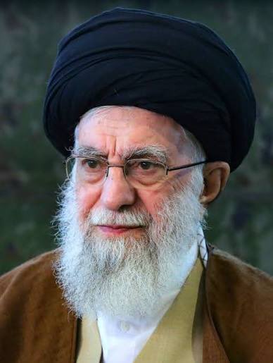 آینده: قالیباف = هاشمی ۲🟫 تاریخ دو بار تکرار میشود: بار اول به شکل تراژدی و بار دوم به شکل کمدیبار اول نقش آقای هاشمی رفسنجانی