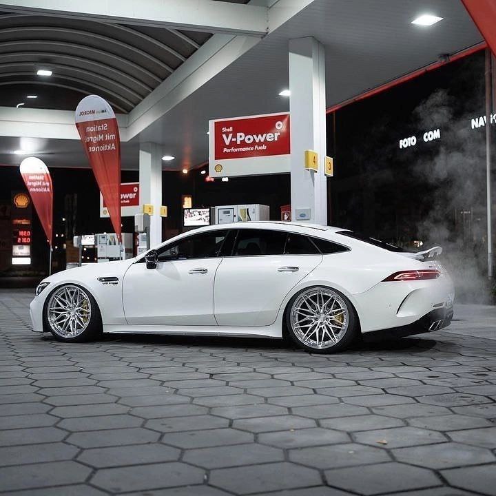 Mercedes-AMG GT63 S 3