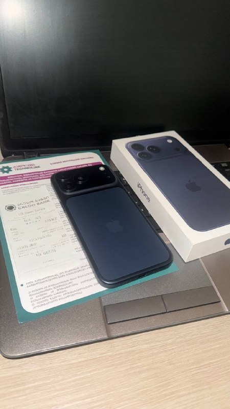 Продаю iPhone 17 Pro Max Blue 256gb — фото 1