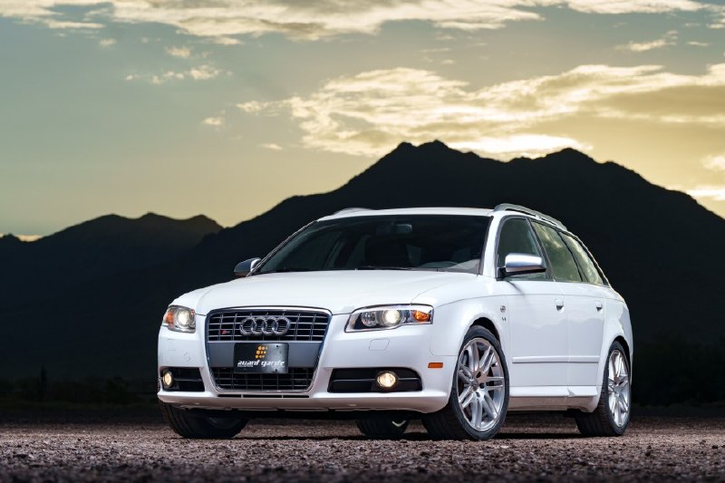 🚗 В мире автомобильной роскоши появился новый интересный экземпляр - Audi S4 Av
