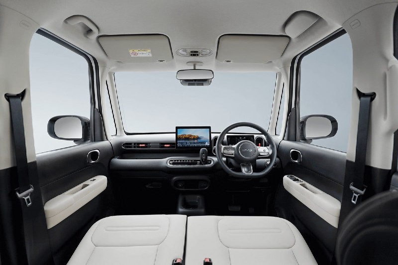 BYD раскрыл салон электрокей-кара для Японии 4