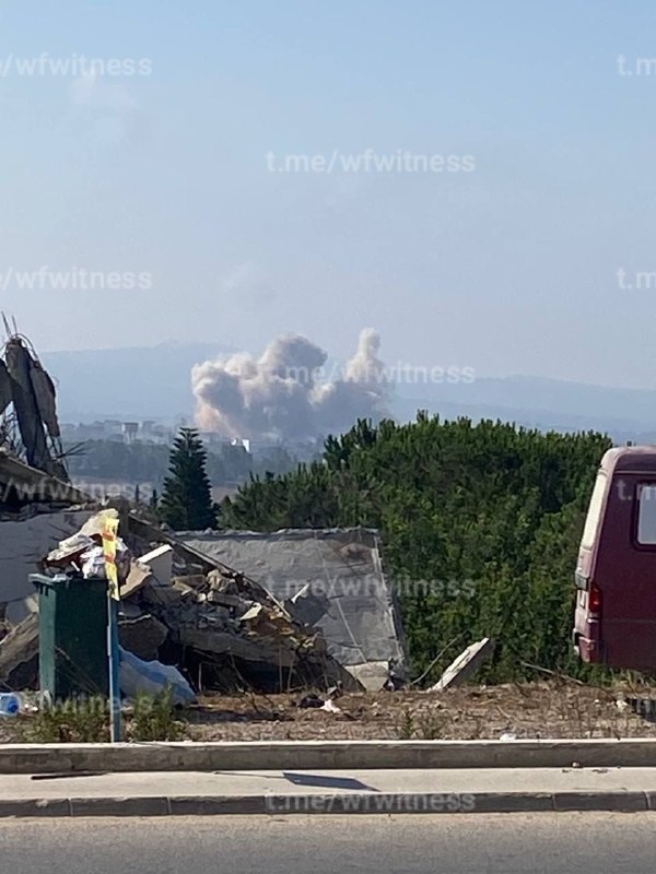 ️🇱🇧🇮🇱 פיצוץ אדיר נצפה בעיירה זוותאר אל-שרקייה, דרום לבנון, כתוצאה מפעילות ההריסה הישראלית.
