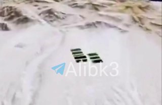 תמונות לוויין מציגות שריפה גדולה בבסיס בבחריין בעקבות מתקפת הטילים הבליסטיים האירניים.