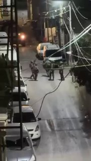 Specters of the IDF storm the Qalandiya camp, north of occupied Jerusalem