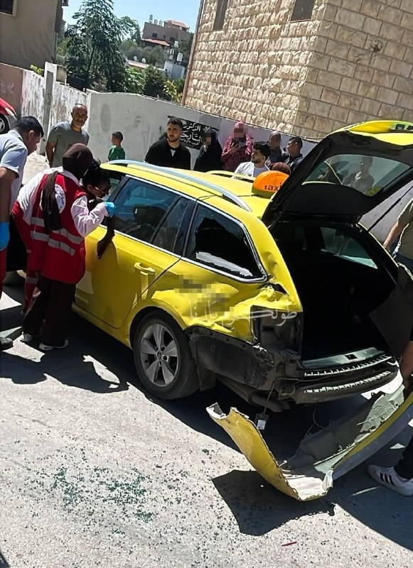 רכב צבאי כיבוש דובר על רכב ציבורי בפרבר דנאבה, מזרחית לטול כרם