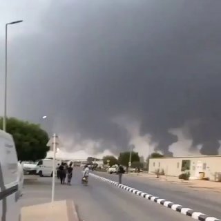 החות'ים של תימן (אנסאר אללה) פתחו היום בחצות מתקפה קרקעית על בית הזיקוק של ארמקו בג'יזאן, ערב הסעודית. זוהי…