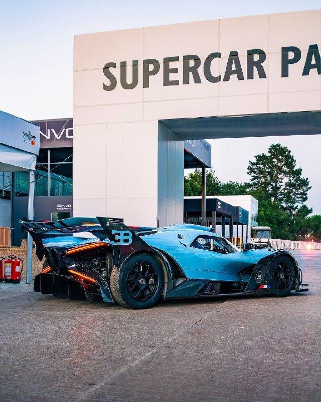 Bugatti Bolide 2