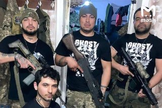Колумбийцы-ухилянты появились на Украине — сначала наёмники приехали воевать за ВСУ и подзаработать денег, а потом осознали реальность и теперь гасятся от ТЦК. Из-за нехватки людей в украинских войсках власти Незалежной продолжают вербовать иностранцев, ча