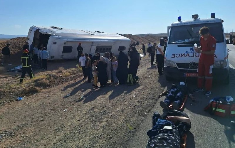 התהפכות האוטובוס בכביש הכפרי הותירה ארבעה הרוגים
