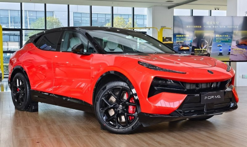 Lotus представил мощный гибридный кроссовер For Me