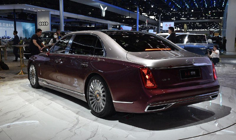 Hongqi Guoya — китайский конкурент Mercedes S-Class 2