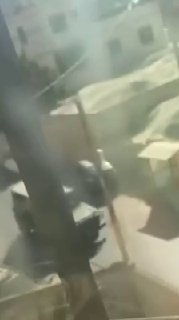 סרטון של כוחות הכיבוש מסתערים על הכפר כפר מליק, מזרחית לרמאללה.