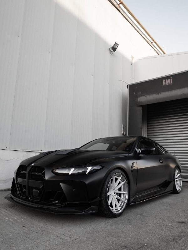 BMW G82 M4 3