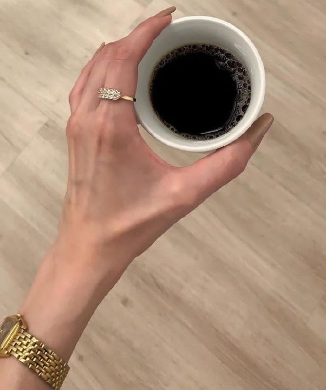 𝔀𝓲𝓷𝓽𝓮𝓻: ☕🖤☕🖤