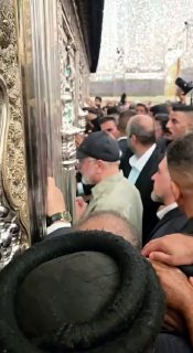 🎥 רגעים של ביקור הבוקר של מוחמד באקר חליבף במקדש הקדוש של האימאם קאזים ואימאם ג'וואד (עליו השלום) בקאזמין