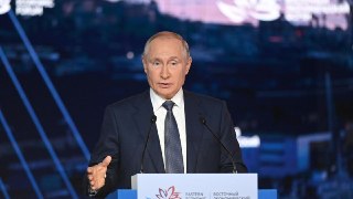 «Дело не в СВО»: Путин высказался о проблемах демографии в России и рассказал, что в Японии и Южной Корее с рождаемостью хуже Путин в ходе пленарной сессии Восточного экономического форума назвал проблему с рождаемостью в России «одним из самых главных выз