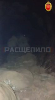חיי היומיום של מלחמת המחתרת. עמדת מקלע מבוצר של חטיבה ימית 39 של הצי האוקראיני בצינור לכיוון קופיאנסקי והתנ…