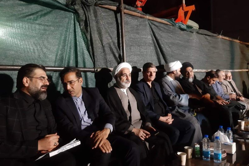 اخبار خراسان رضوی: 🔹 حضور معاون فرهنگی، اجتماعی و زیارت استانداری خراسان رضوی در محفل قرآنی اربعین قرآنی‌ترین رهبر جهان اسلام👤 حجت‌الاسلام 
