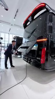 Офис на колесах по-китайски Red Flag Guoyuehttps://t.me/s/sochiautoparts@sochiau