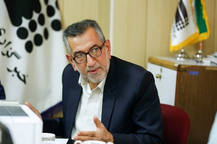 خبرگزاری ایرنا: «رضا میرابیان» در گفت‌وگو با ایرنا مطرح کرد؛🔸«پرچم دروغین»؛ ابزار جدید آمریکا برای تخریب روابط ایران با همسایگان🔹سفیر پی