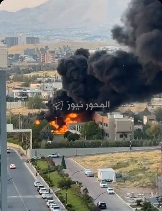 فارس بین‌الملل و سیاست خارجی: انفجار شدید و بلند شدن ستونی از دود به آسمان در سلیمانیه عراق 🔹منابع خبری از شنیده شدن صدای انفجاری شدید در سلیمانیه واق