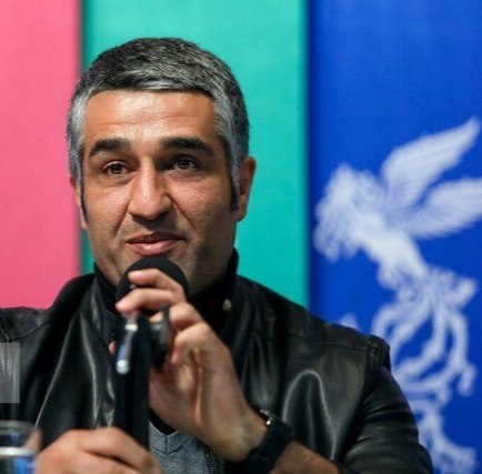 همای خبر گیلان🇮🇷: تکذیب اجرای پرونده پژمان جمشیدی از سوی وکیل مدافع🔹وکیل مدافع پژمان جمشیدی در گفتوگو با ایسنا درباره اجرای حکم پرونده پژ