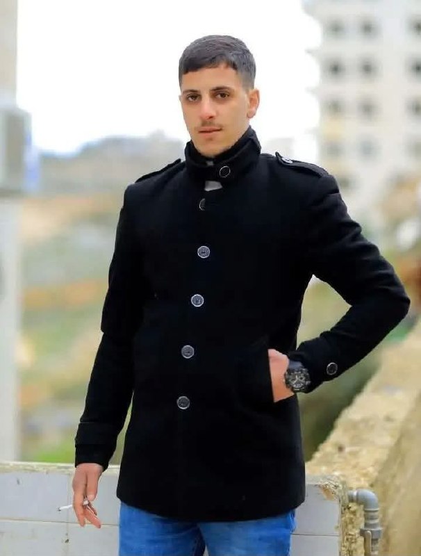 הצעיר, ג'מאל ע'זאל, נעצר היום על ידי כוחות ישראל עם שחר, לאחר שפשט על ביתו ברחוב האוניברסיטה בשכם.