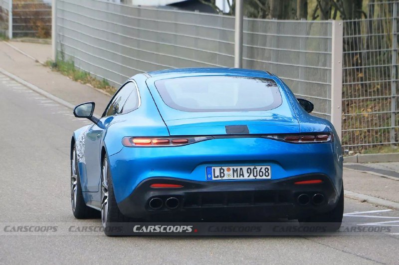 «Бюджетный» суперкар: базовую версию Mercedes-AMG GT вывели на тесты 2
